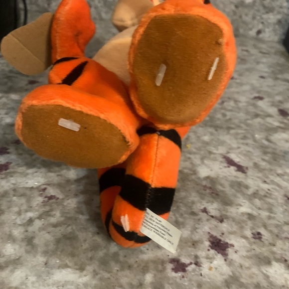 1997 Vintage Tigger Plush Toy GUC “As Is” - Picture 6 of 10